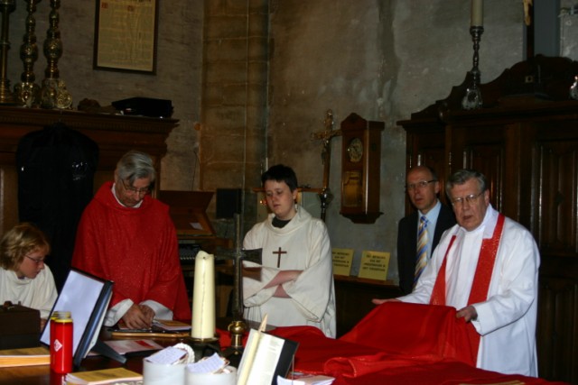 Afscheid Van Pater Poppe Tijdens De Pinksterviering In De Basiliek In Hulst 5823